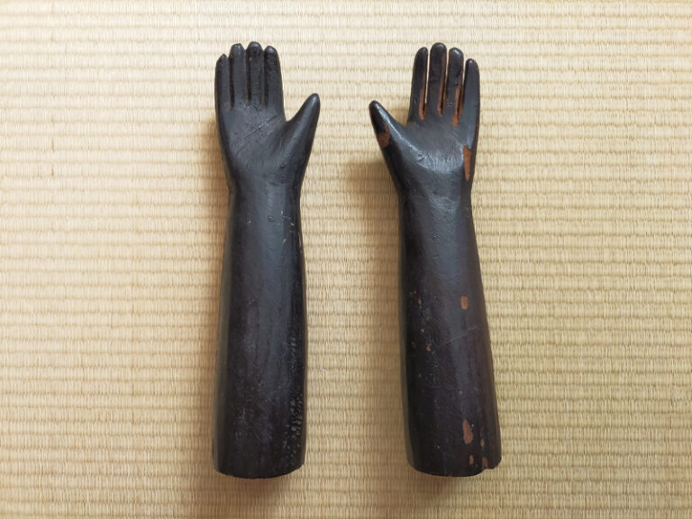 WOODEN MOLDS OF ICHIMATSU DOLL’S ARMS