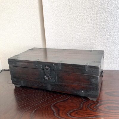 JEWELRY BOX