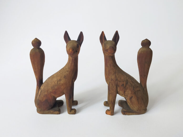 PAIR OF WOOD CARVING FOXES