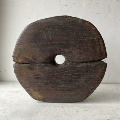 BLACK PULLEY