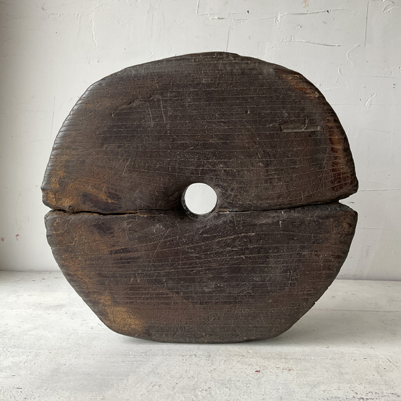 BLACK PULLEY