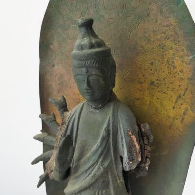 THOUSAND-ARMED KANNON PRAYING WITH ONE HAND