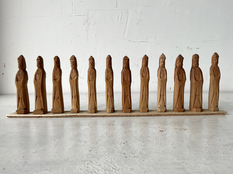 12 BODHISATTVAS