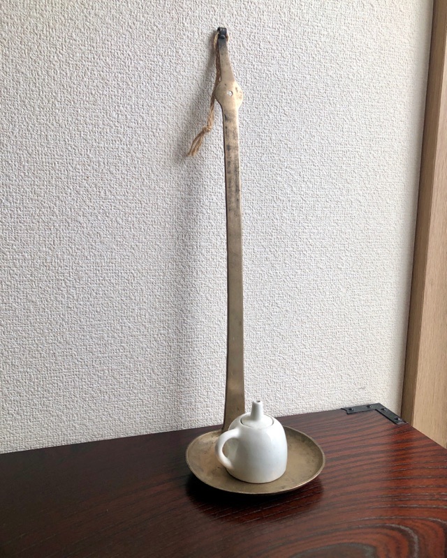 LAMP STAND AND OIL POT