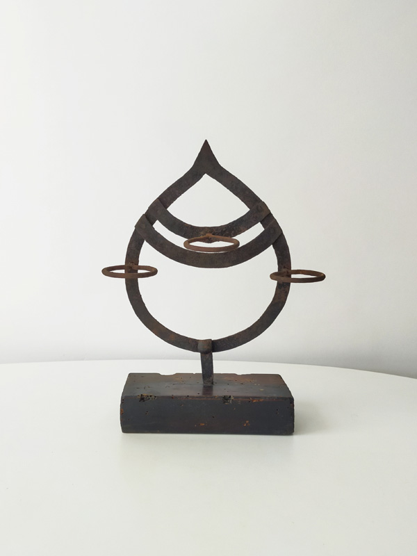 HOJU-SHAPED CANDLESTAND